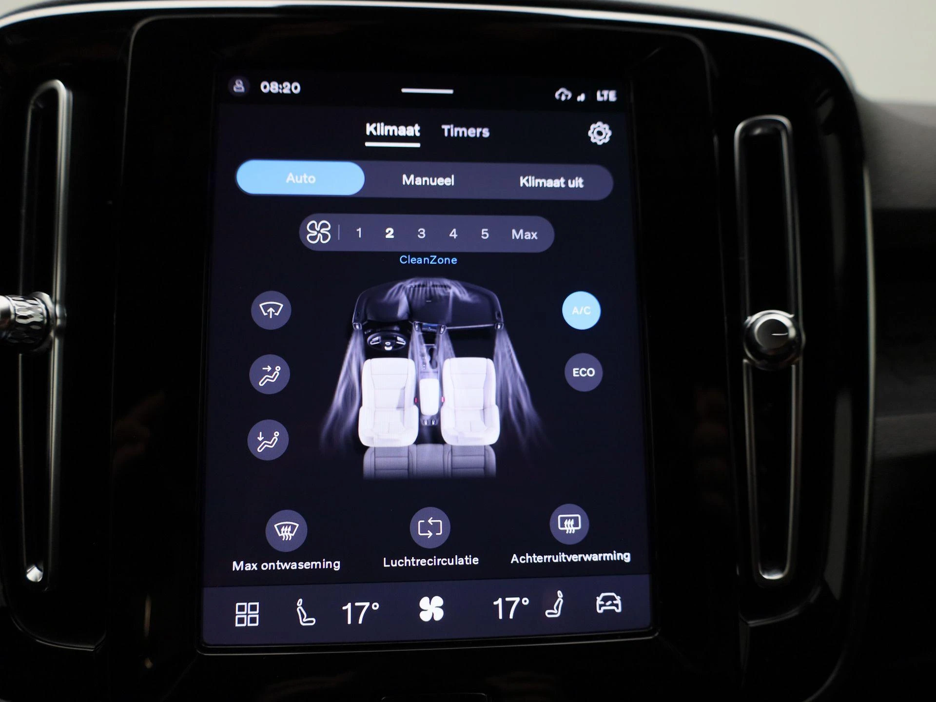 Volvo-XC40-image-18