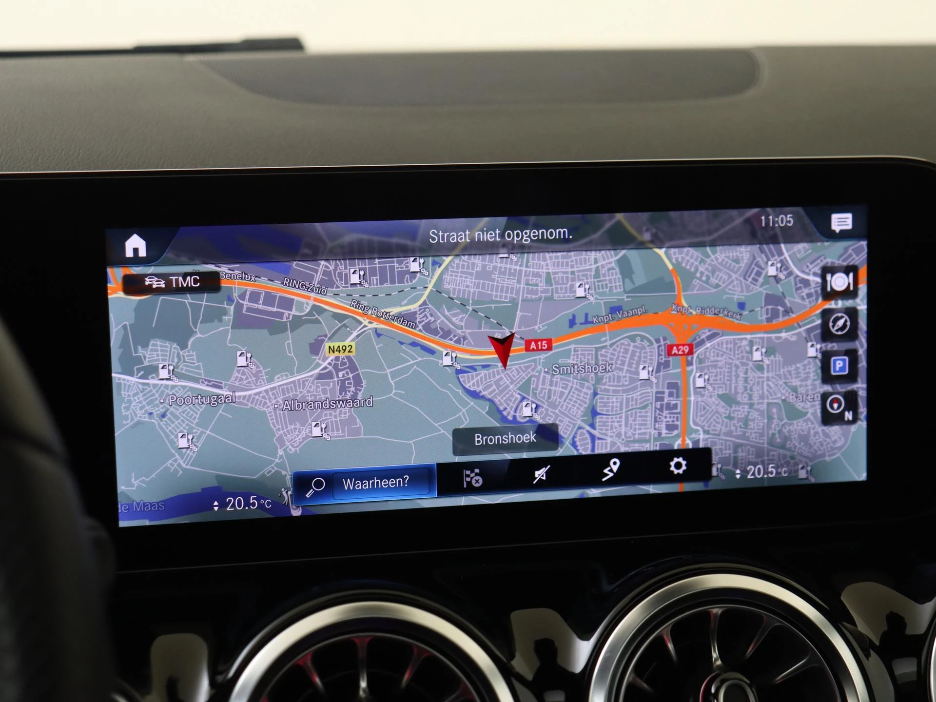 Mercedes-Benz-B-Klasse-image-16