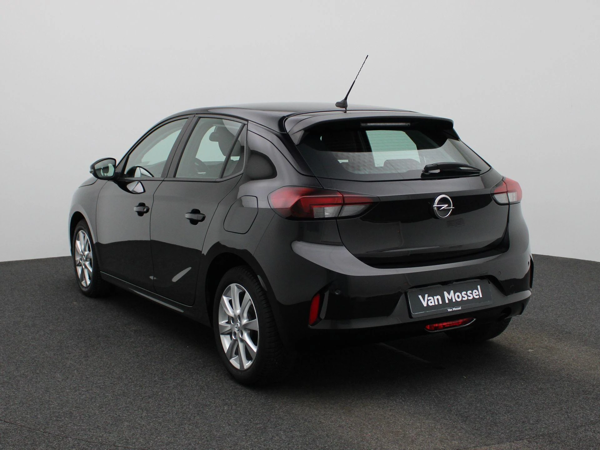 Opel-Corsa-image-1