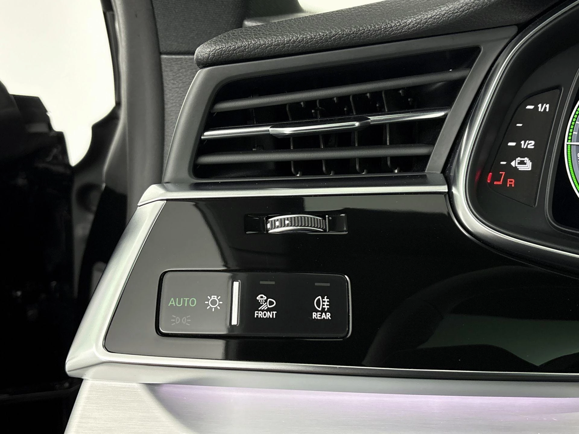 Audi Q8 60 TFSI e quattro Competition 462 PK
