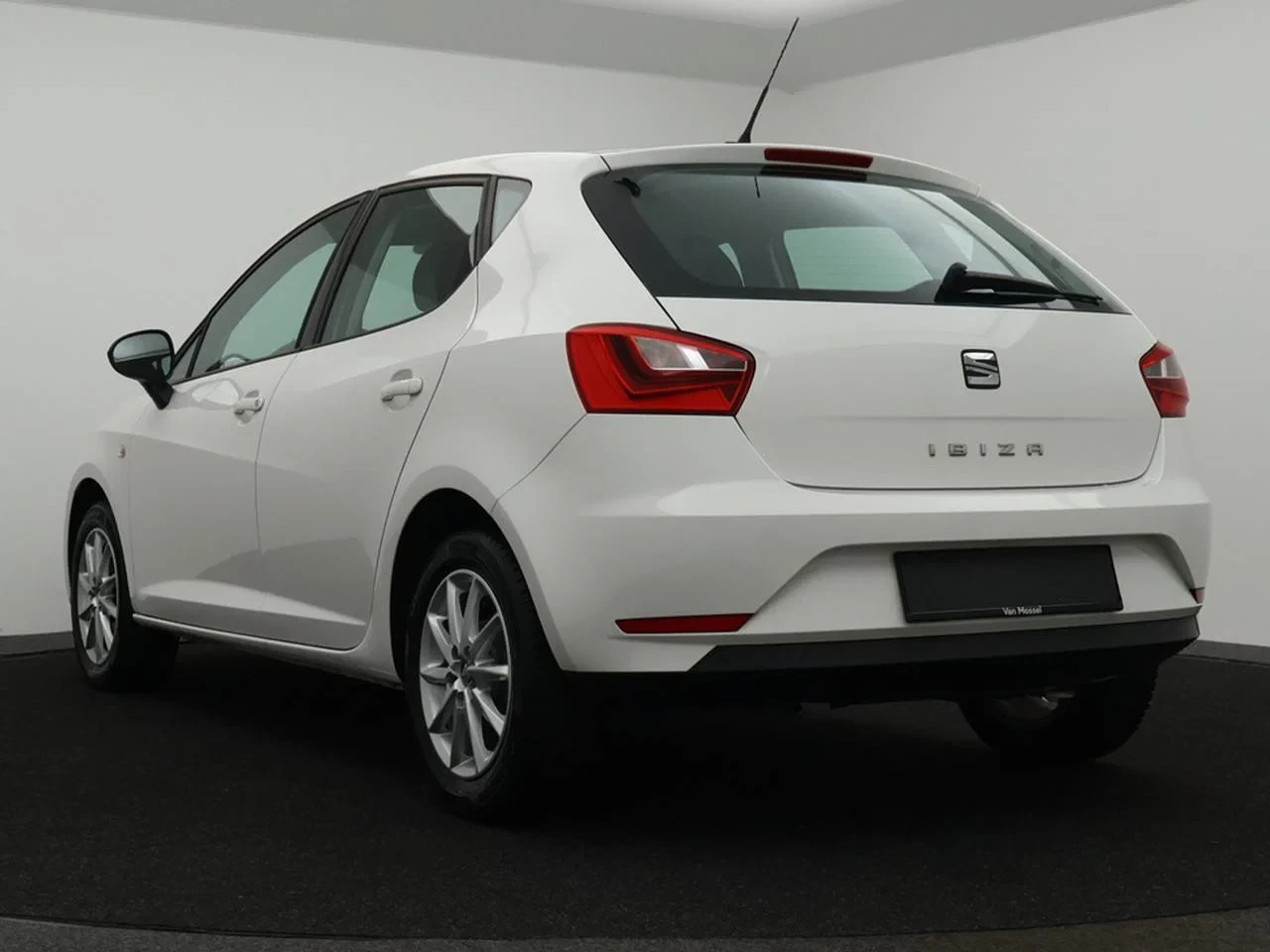 SEAT-Ibiza-image-1