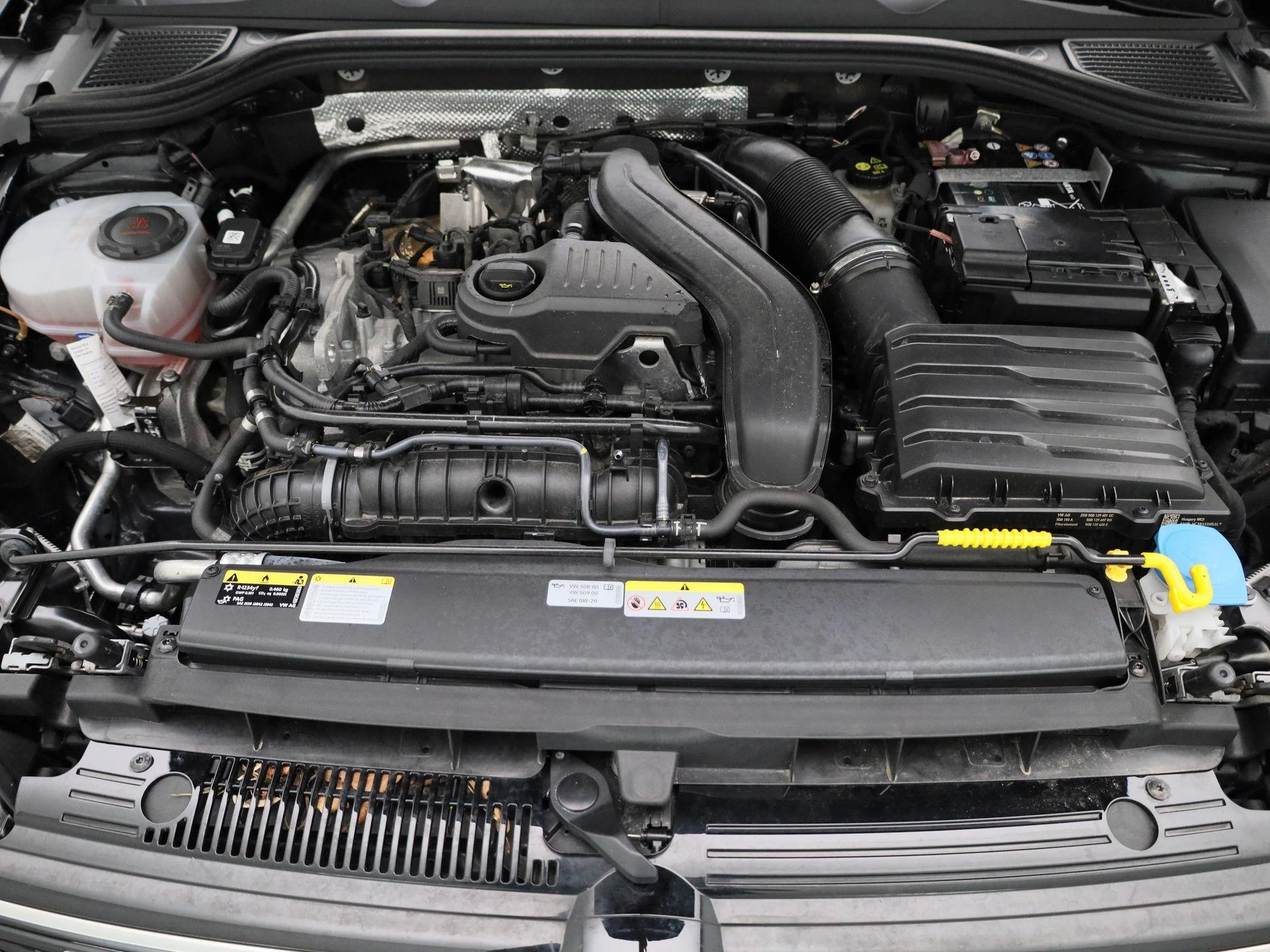 Volkswagen Golf 1.5 eTSI R-Line Edition