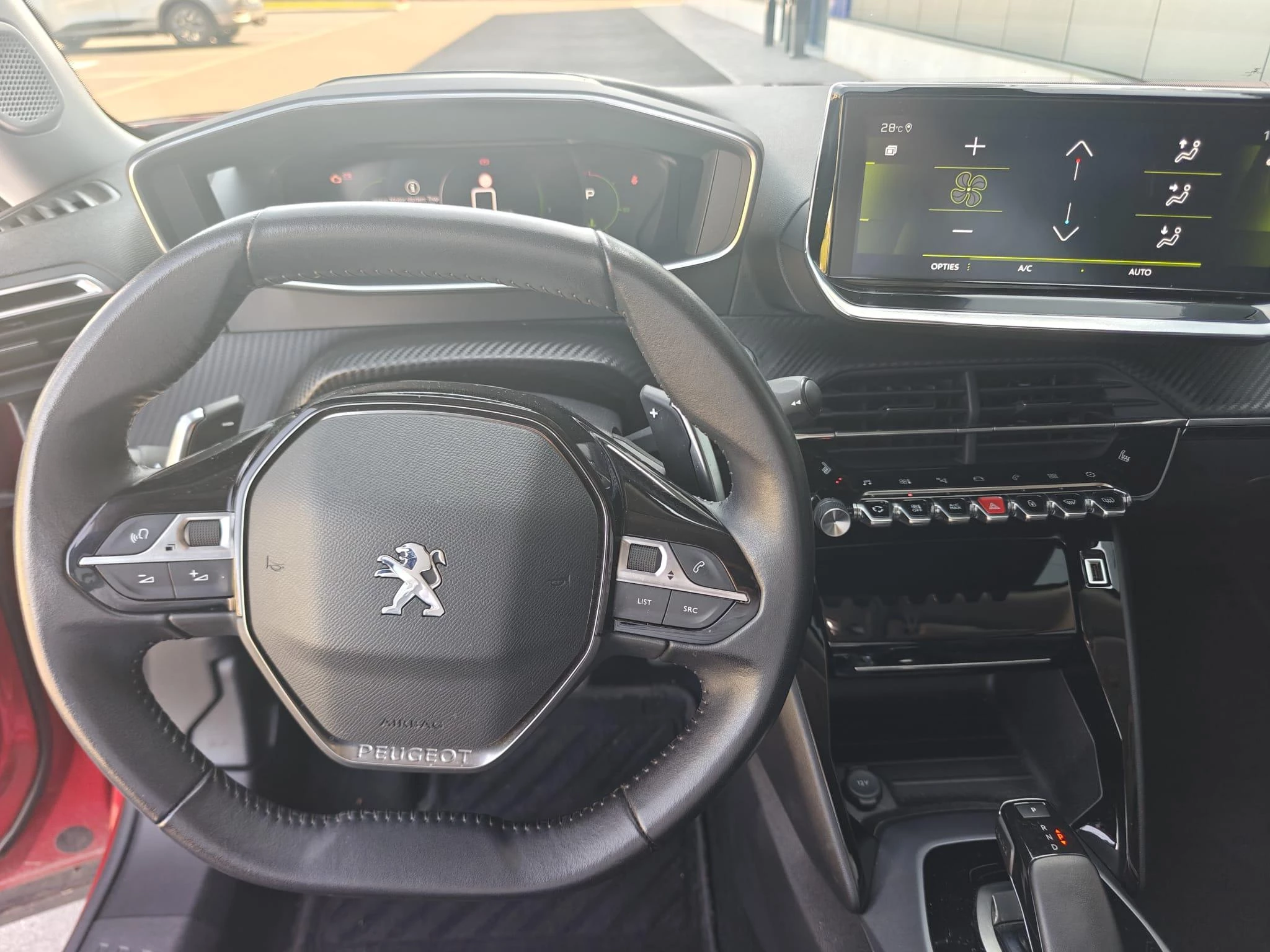 Peugeot 2008 1.2 Puretech 96kW S&S EAT8 Allure