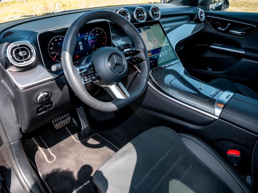 Mercedes-Benz-GLC 300 d-image-8