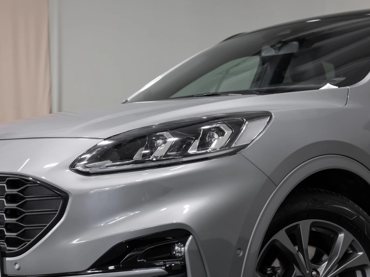 Ford Kuga ST-Line X*PANO*AHK*KAM*ACC*NAVI*SOUND-SYS. LED Pano SHZ 4xSHZ