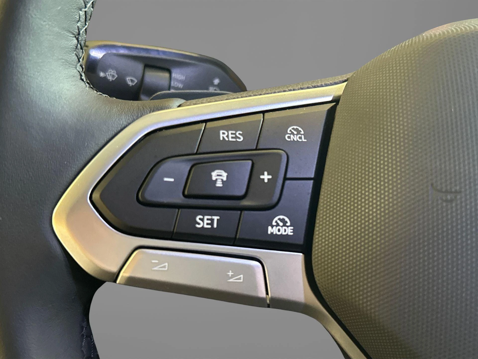 Volkswagen-Crafter-image-5