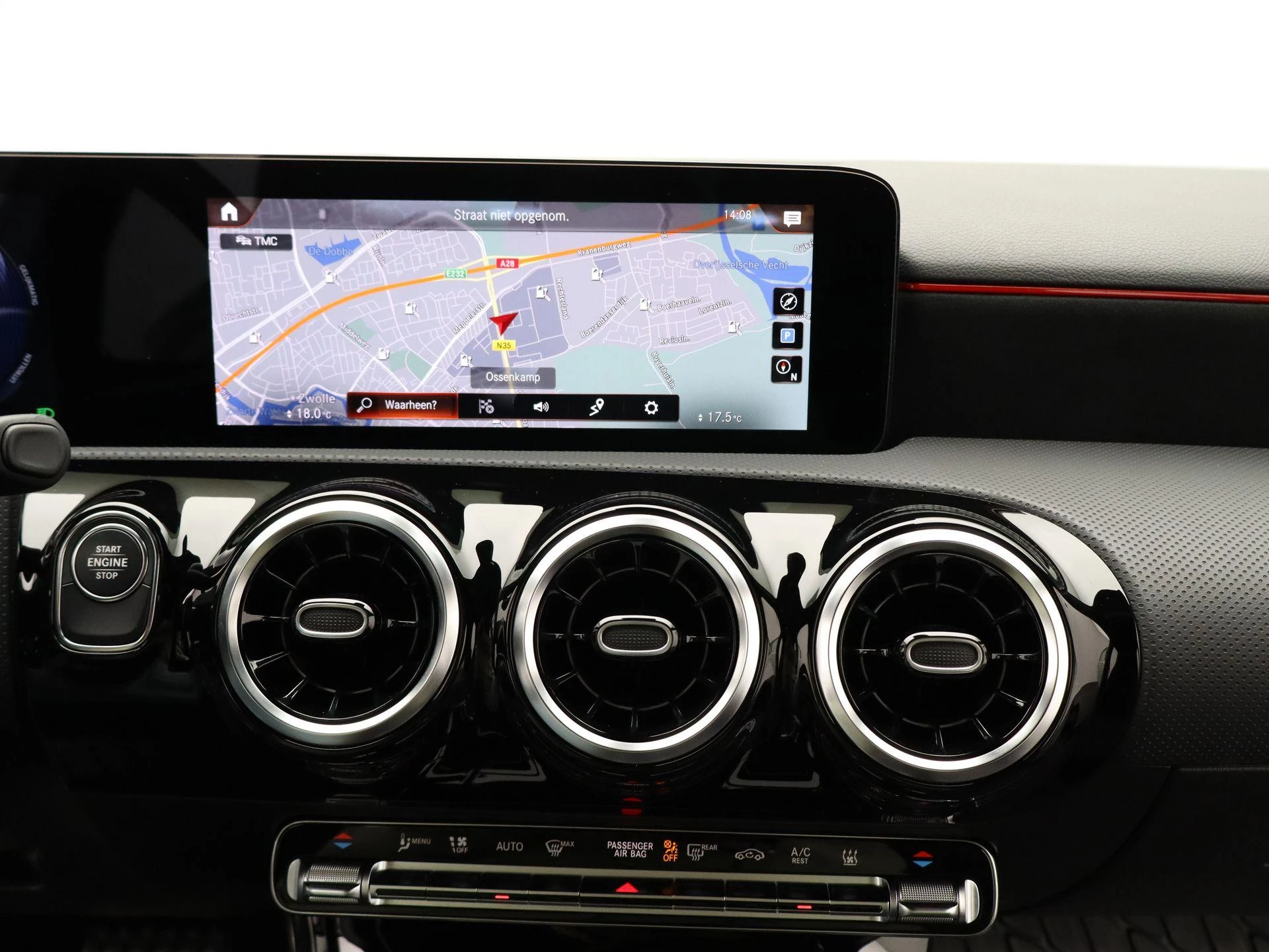 Mercedes-Benz-A-Klasse-image-9