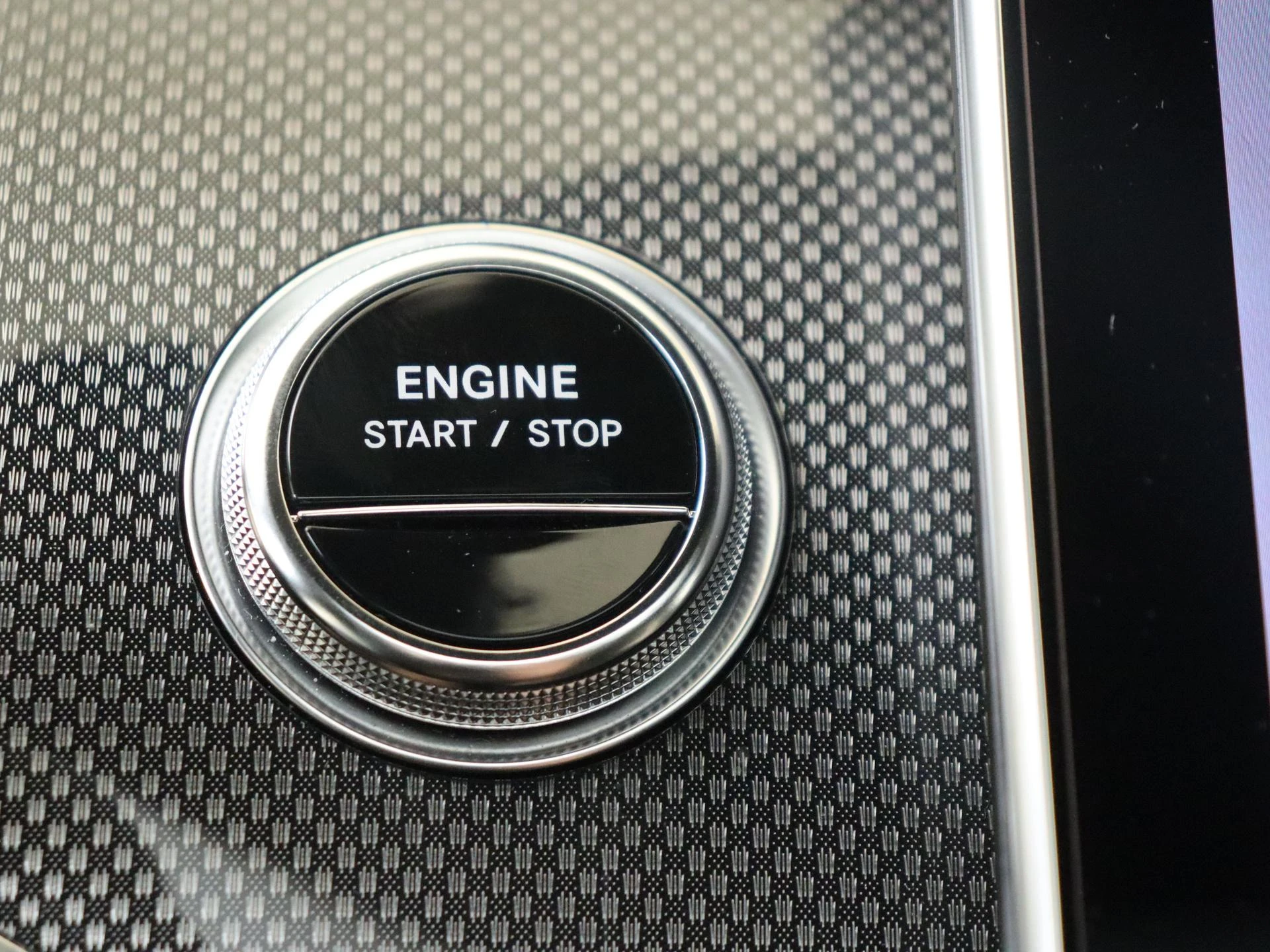 Mercedes-Benz-GLC-image-20