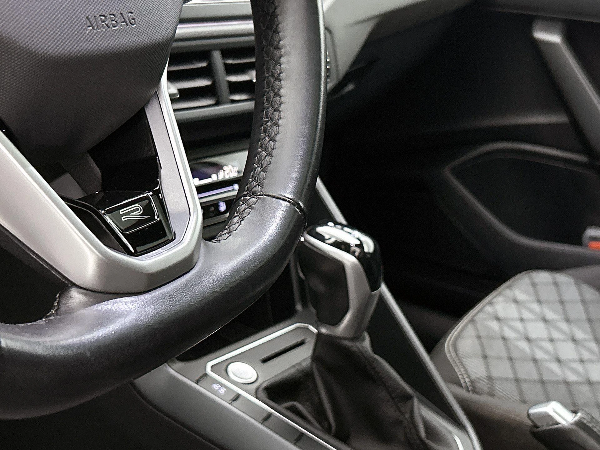Volkswagen-Taigo-image-9