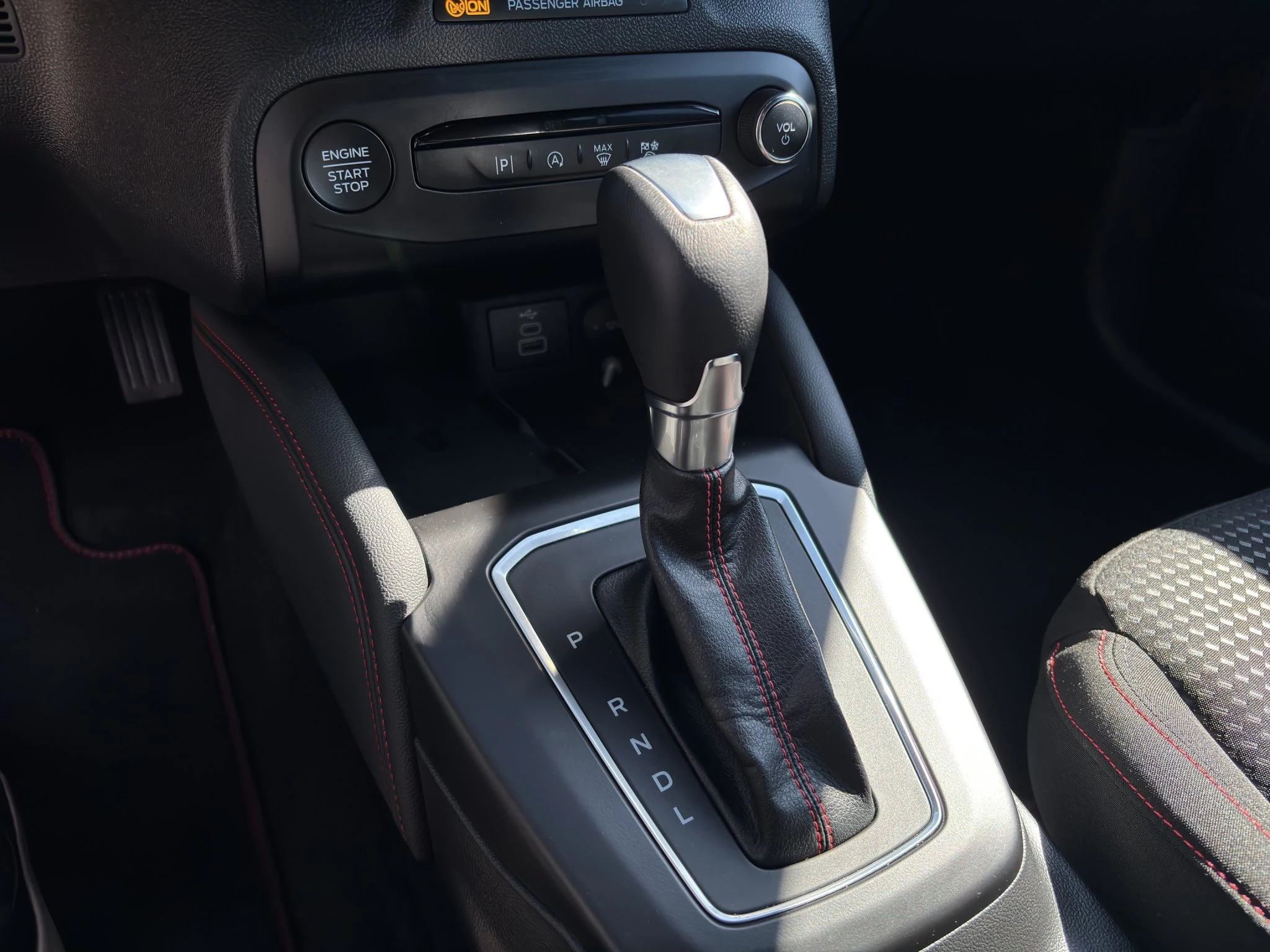 Ford Focus ST-Line X Turnier Aut.*AHK*ACC*HUD*KAM*NAVI*WINTER-PKT.