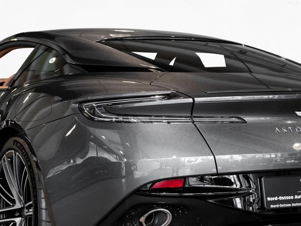 Aston Martin DB12 Coupe Aston Martin Hamburg