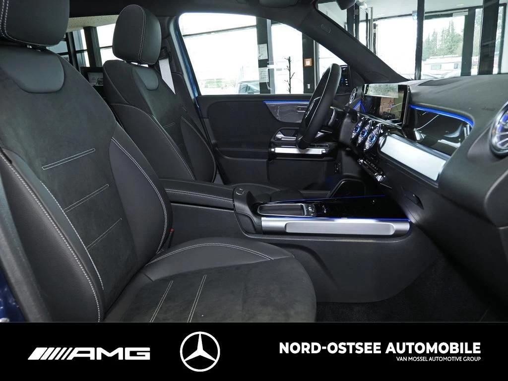 Mercedes-Benz GLB 200 AMG NIGHT PANO SOUND 360° DISTRONIC AMG Line