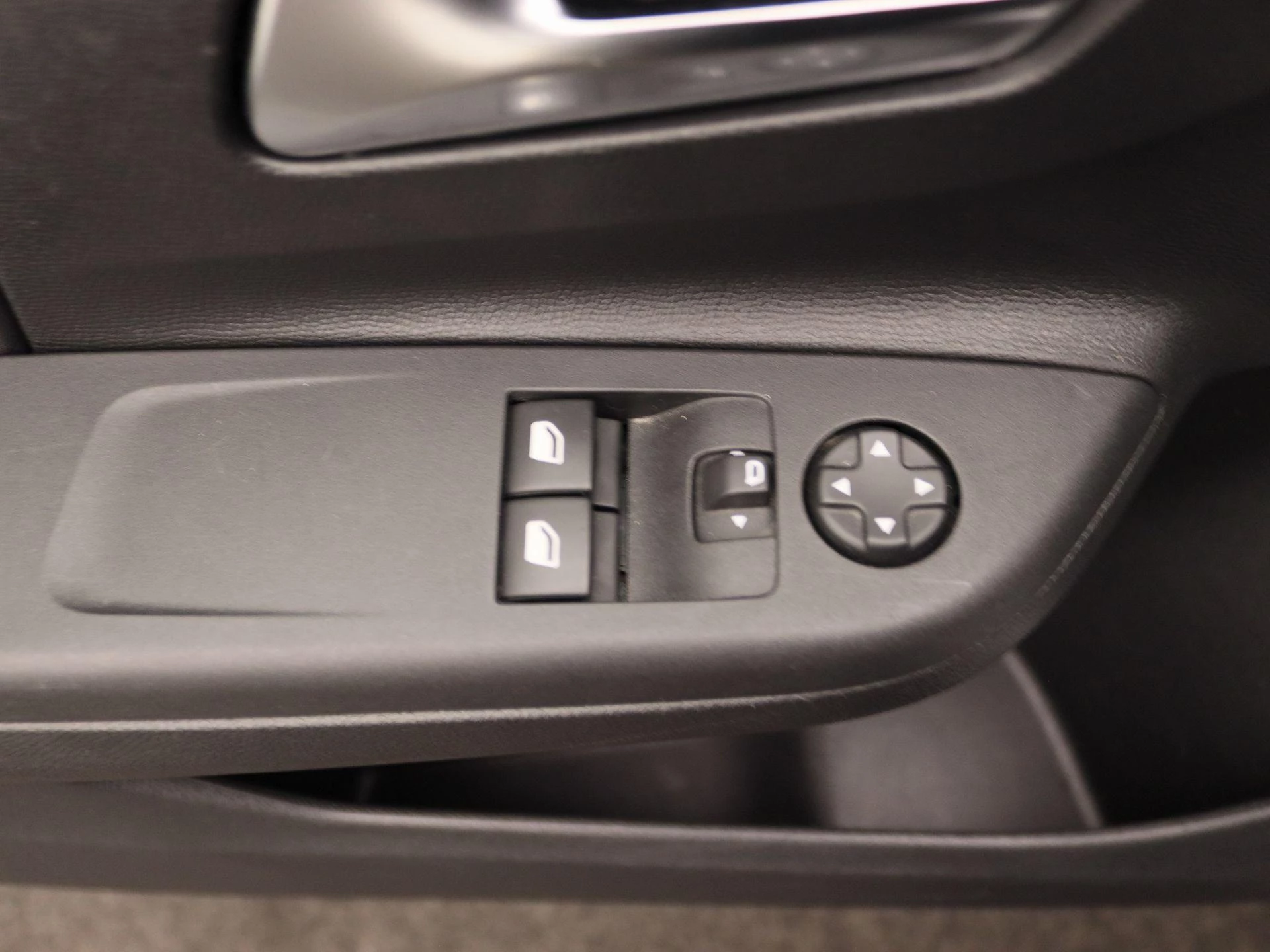 Opel-Corsa-image-21