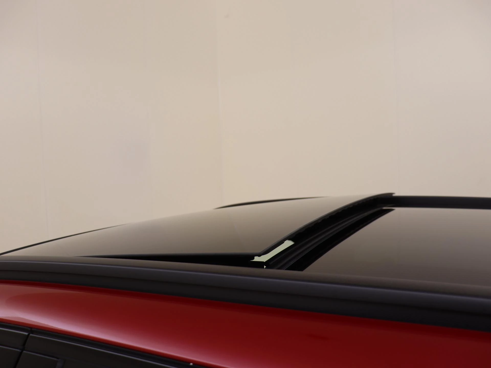 Mercedes-Benz-GLC-image-31