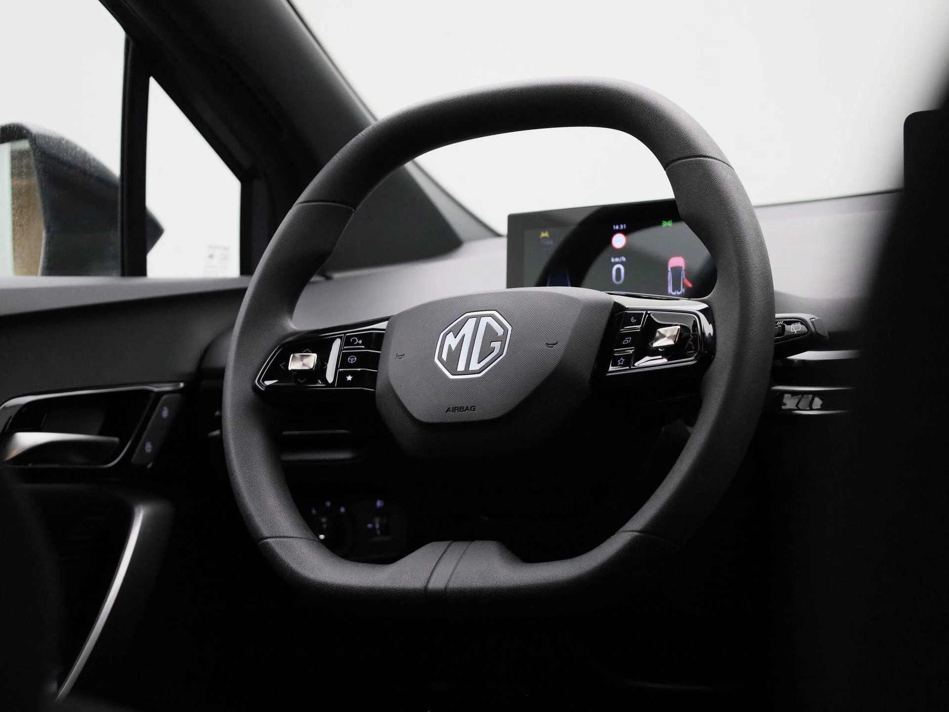 MG-MG4 EV-image-33
