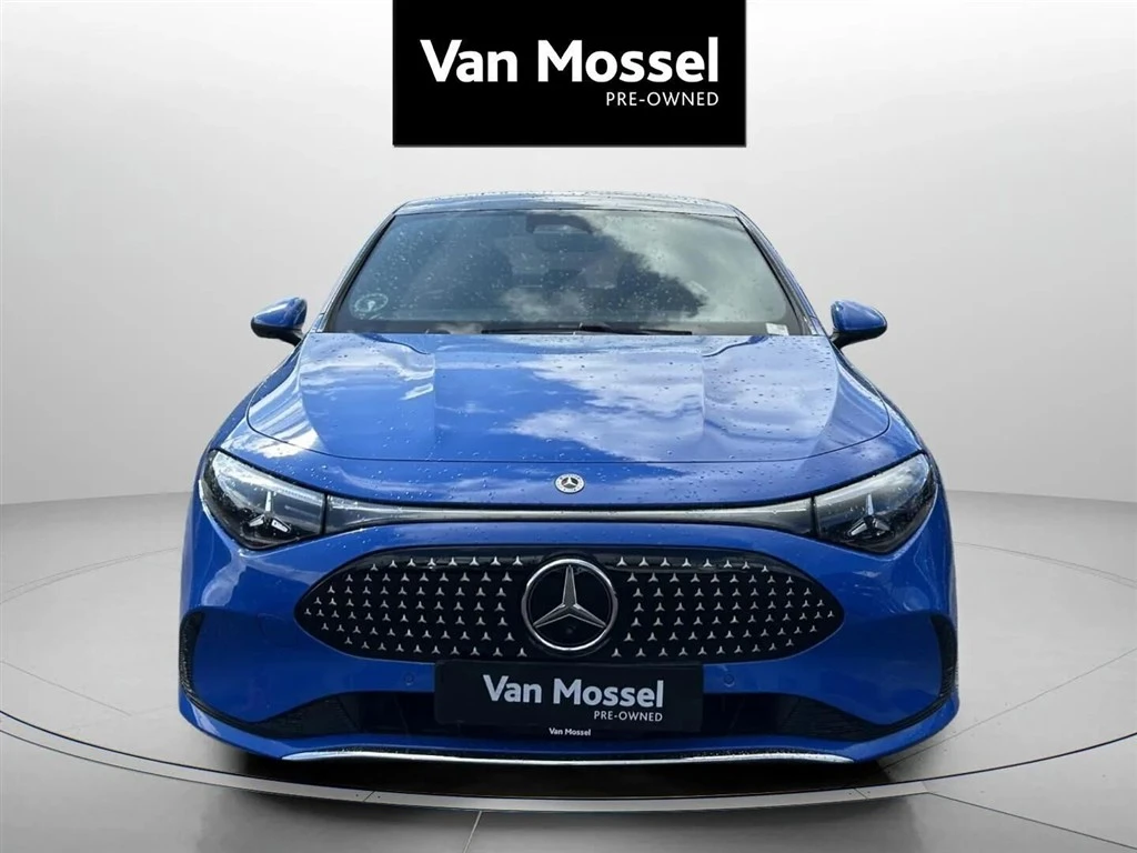 Mercedes-Benz-CLA-image-1