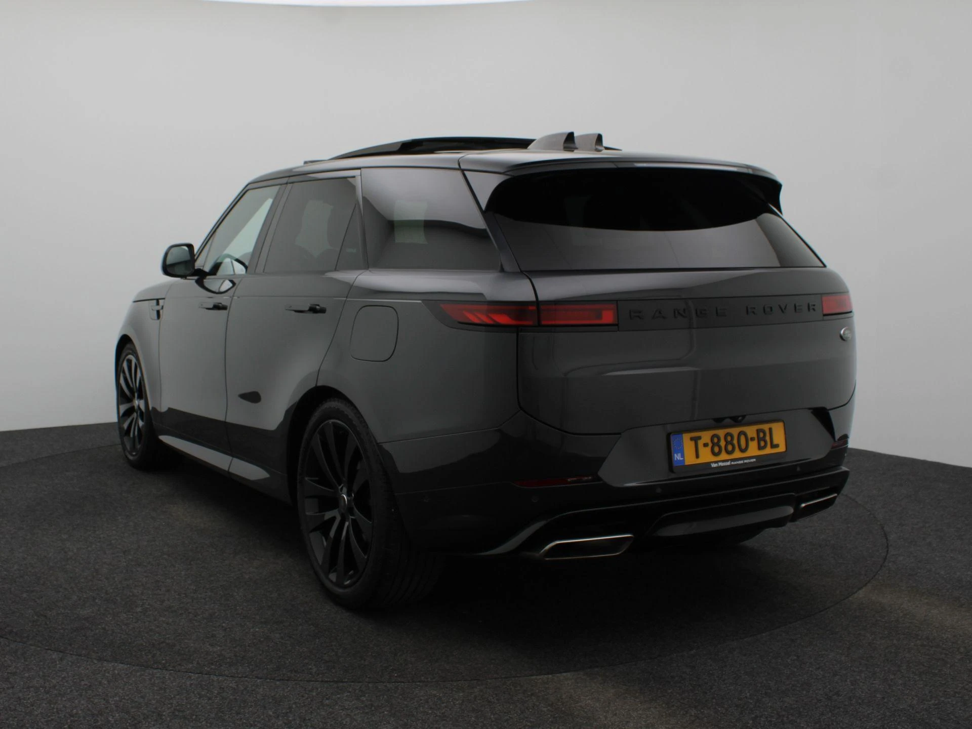 Land Rover-Range Rover Sport-image-1