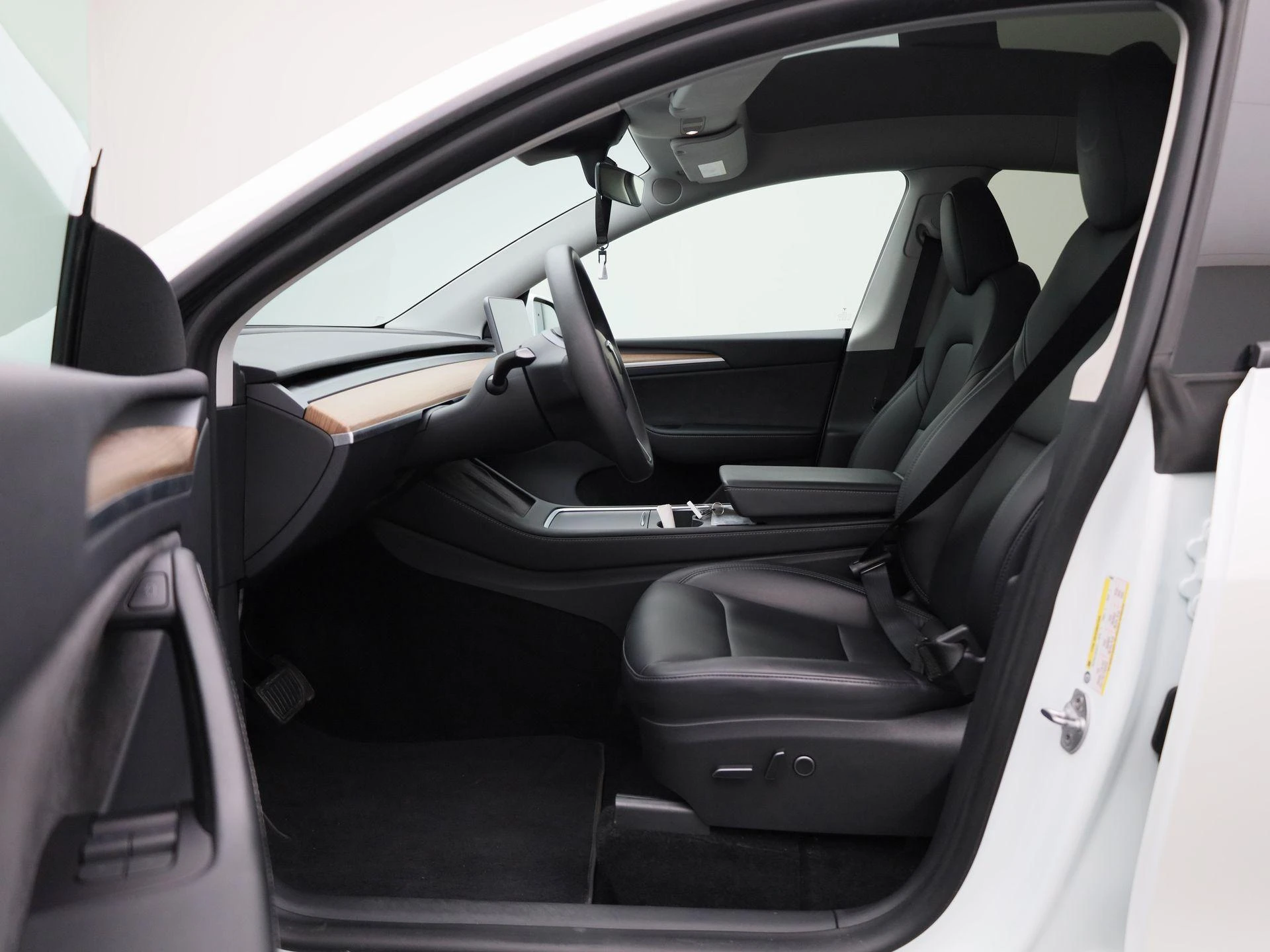 Tesla Model Y Long Range Dual Motor AWD