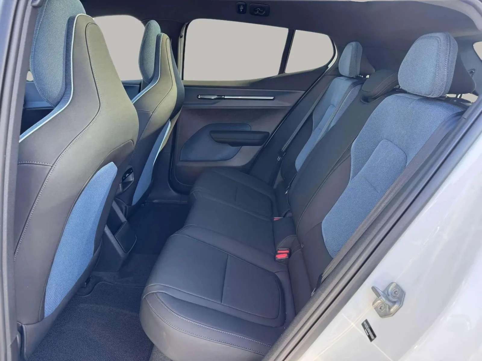 Volvo-EX30-image-11