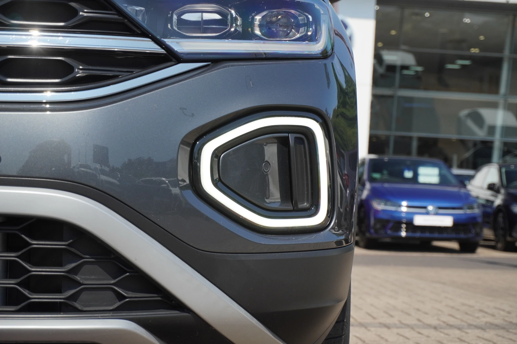 Volkswagen-T-Roc-image-45