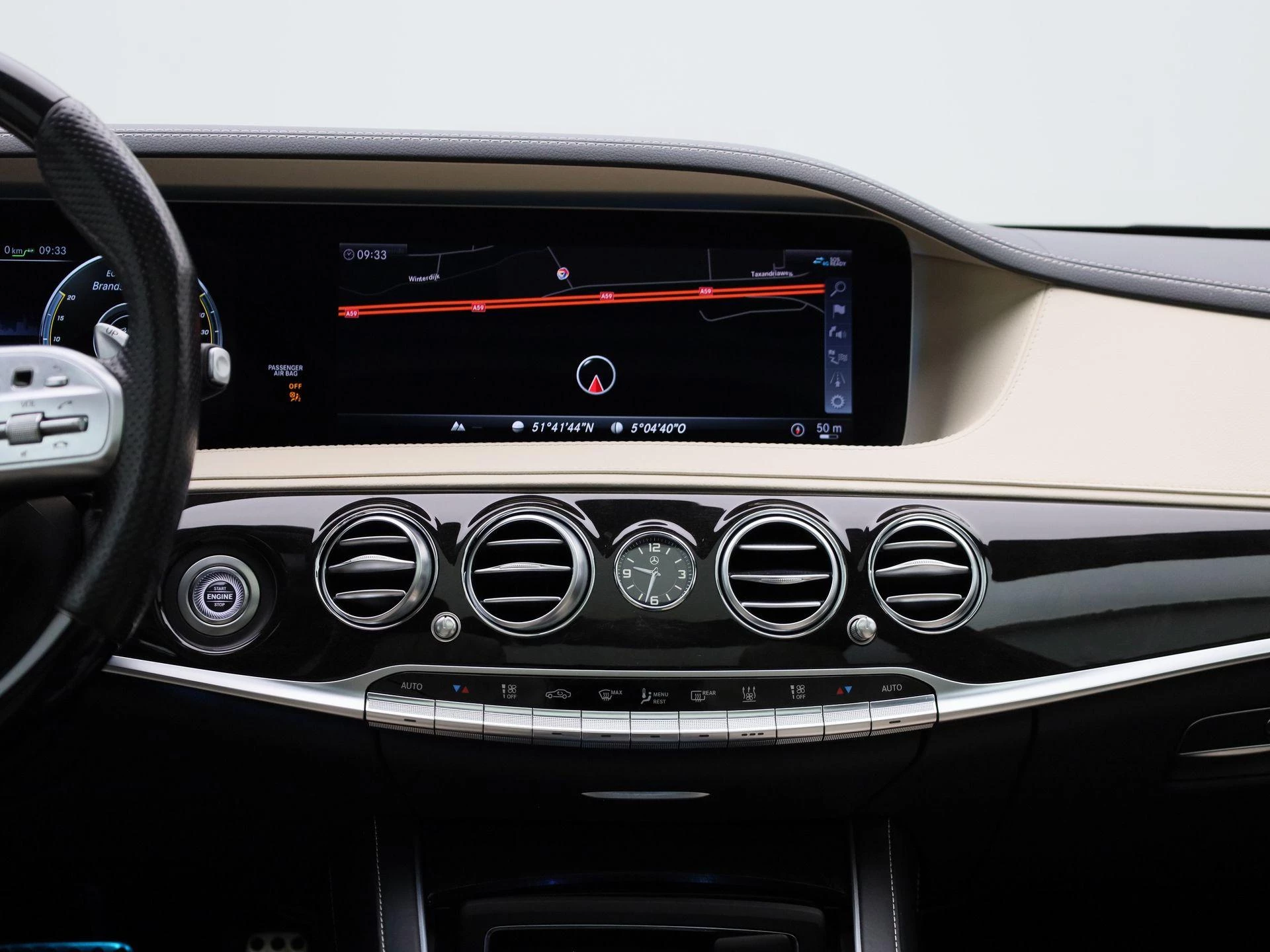 Mercedes-Benz-S-Klasse-image-8