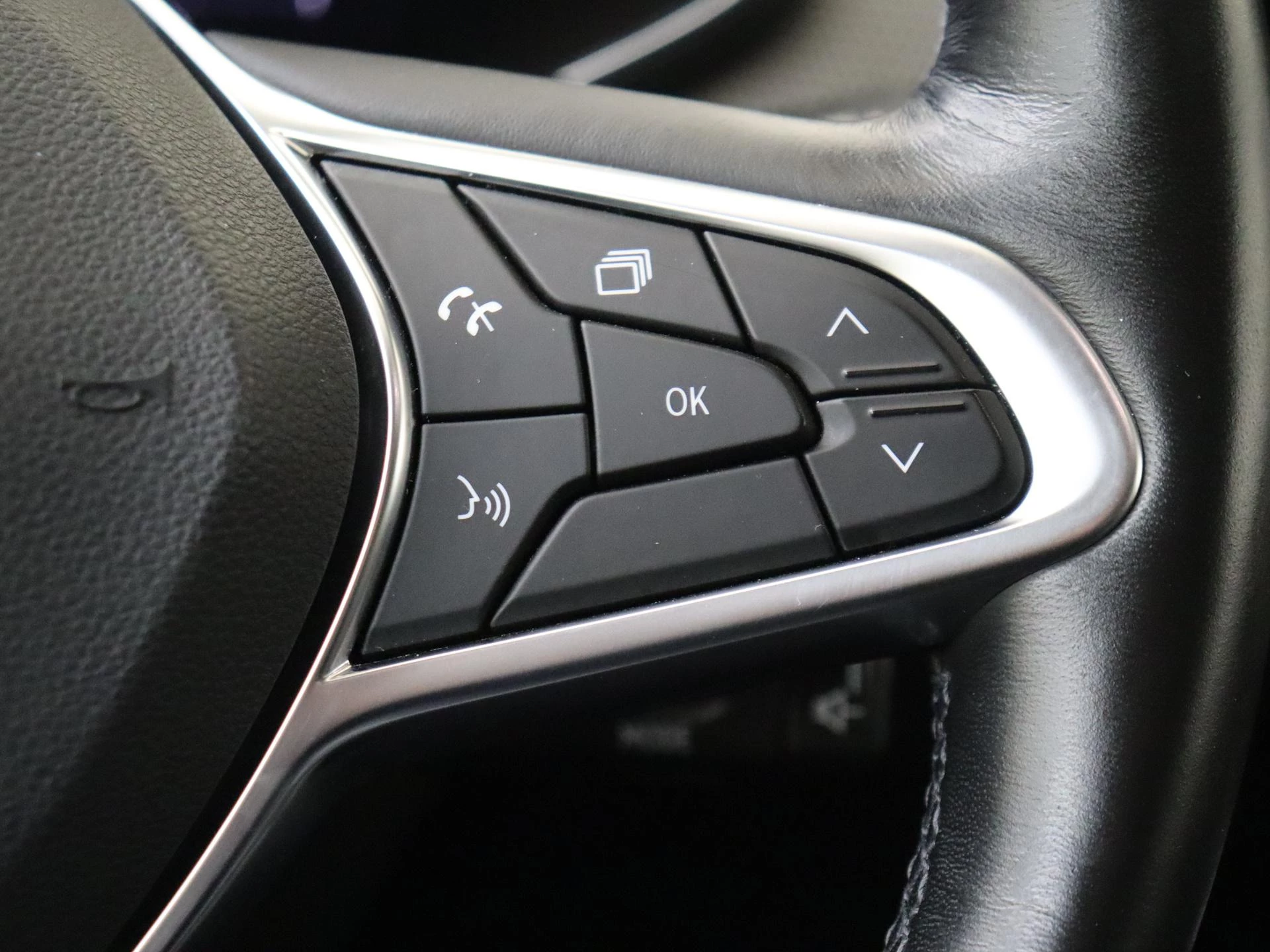 Renault-Arkana-image-17