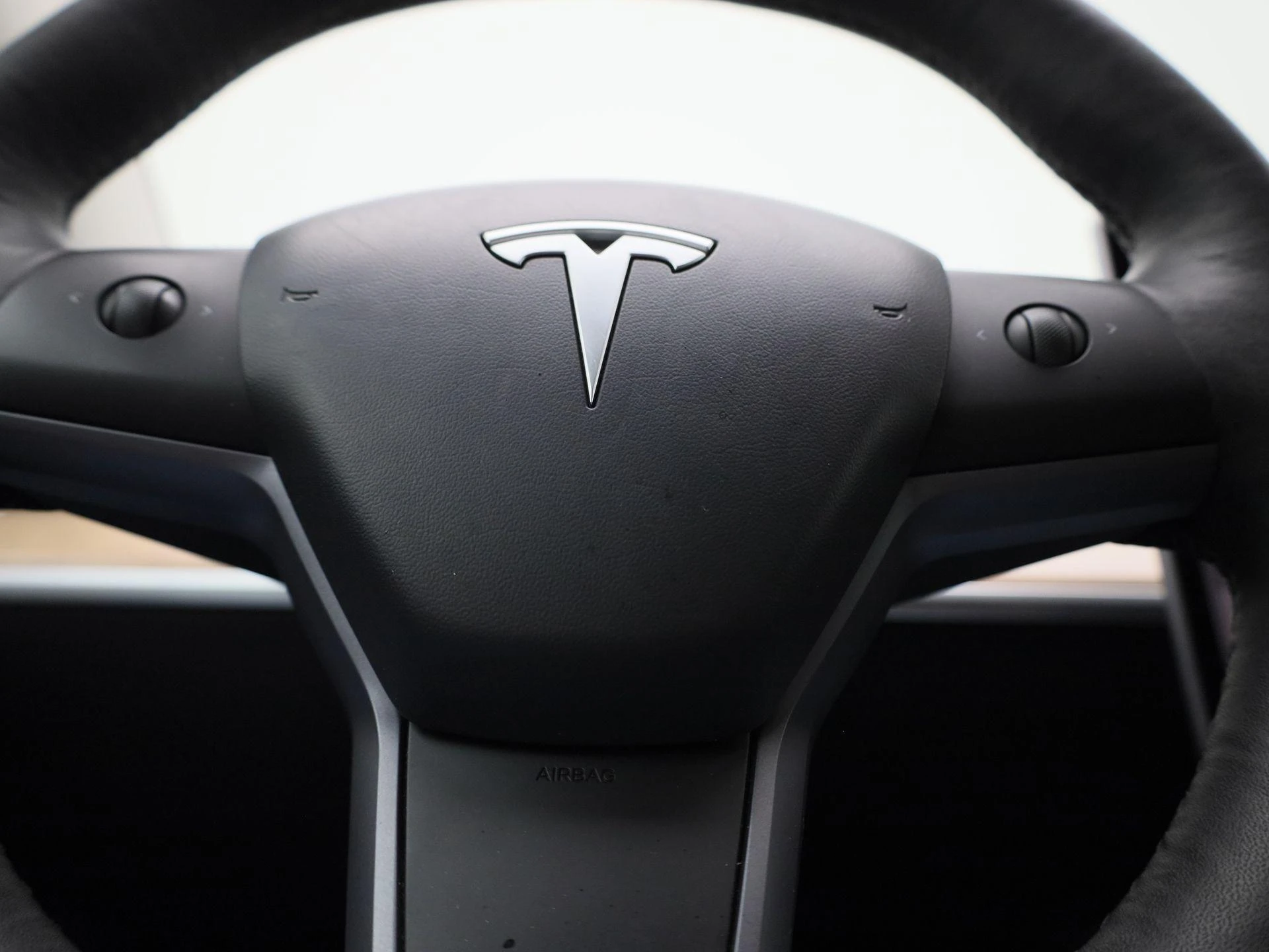 Tesla-Model 3-image-30