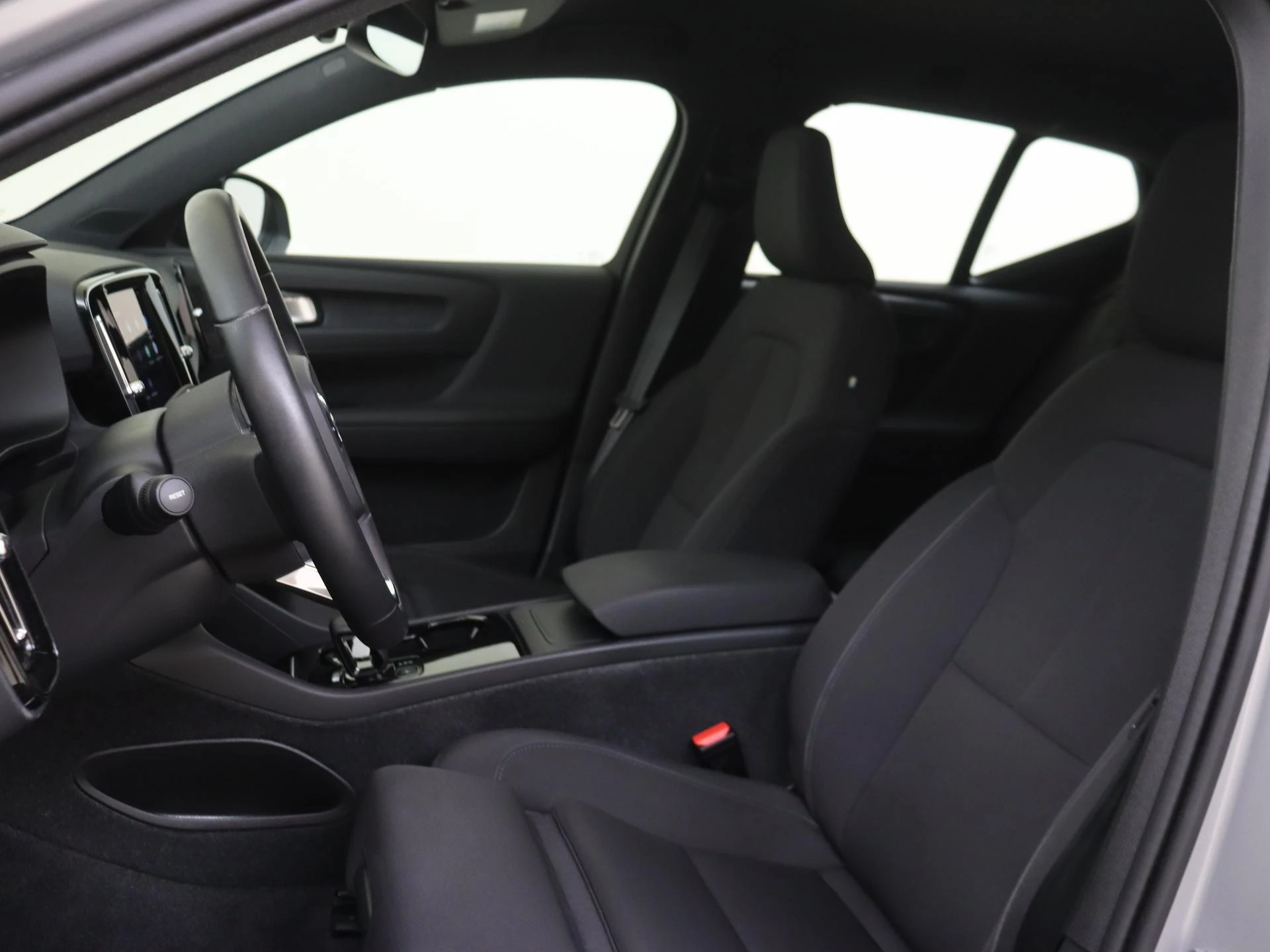 Volvo-XC40-image-14