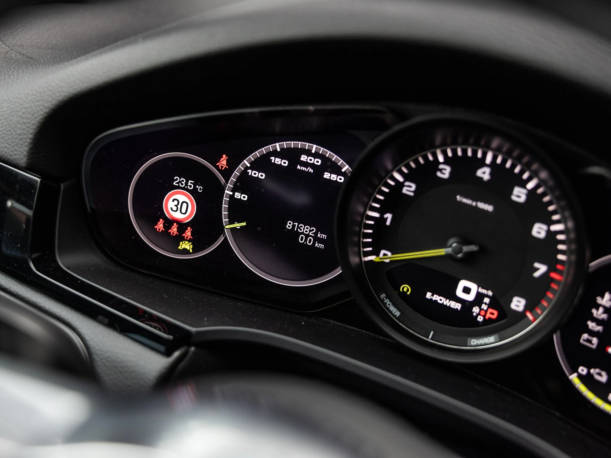 Porsche-Cayenne-image-27