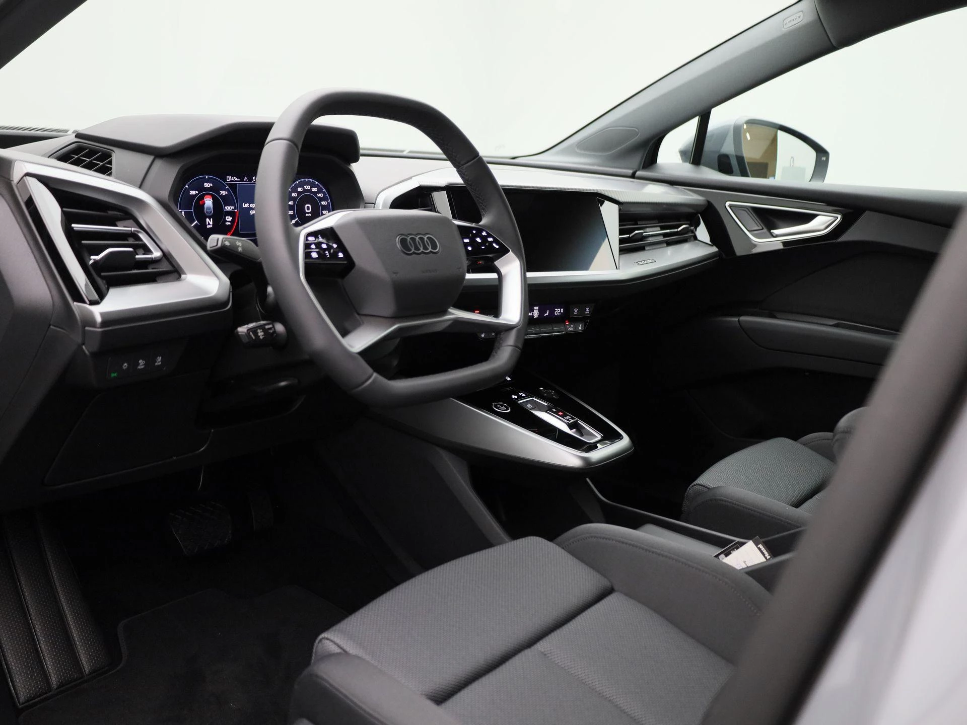 Audi-Q4 e-tron-image-39