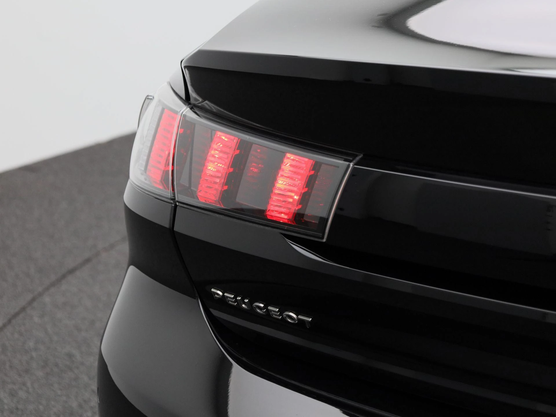 Peugeot-508-image-40