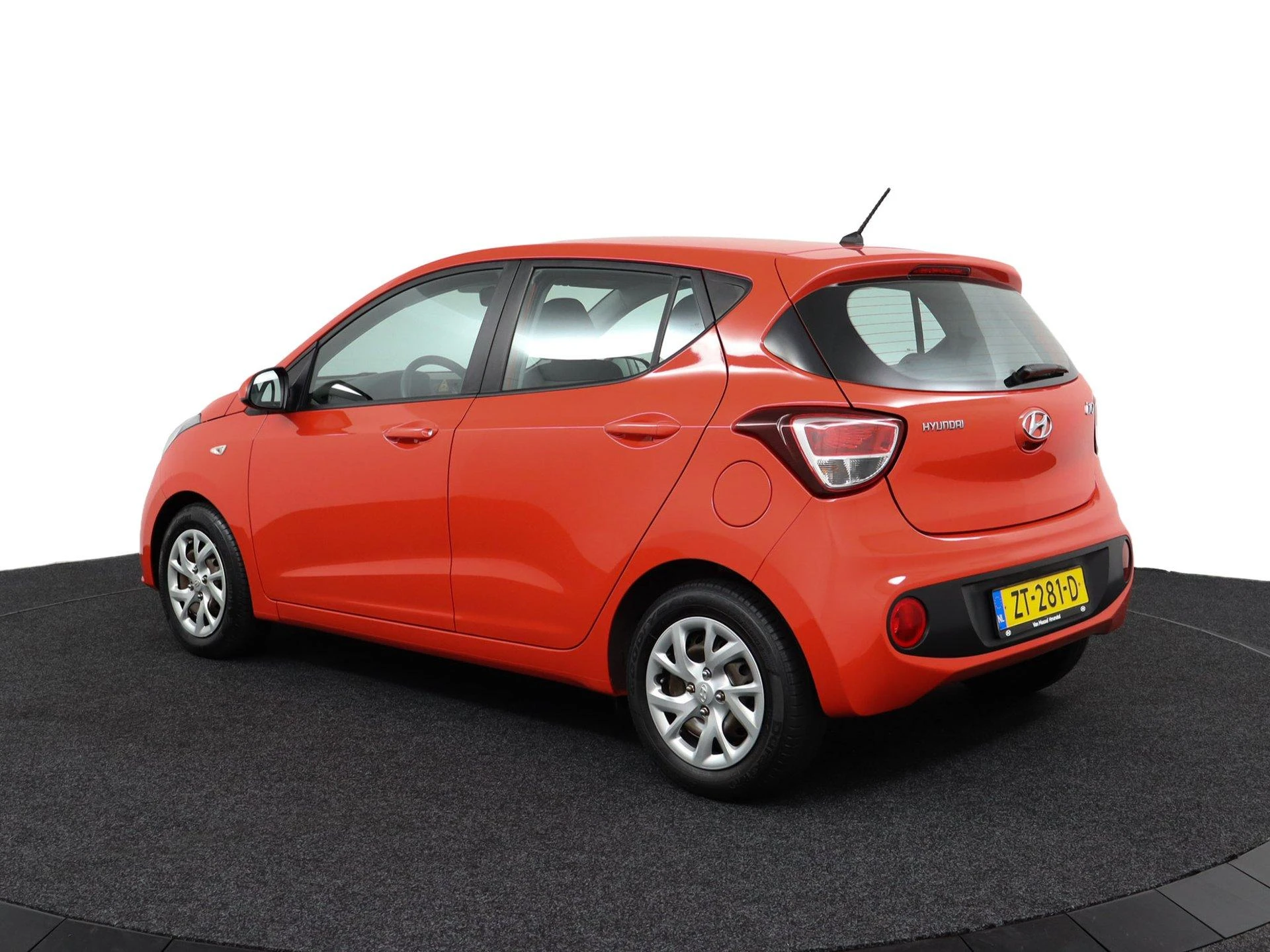 Hyundai-i10-image-4