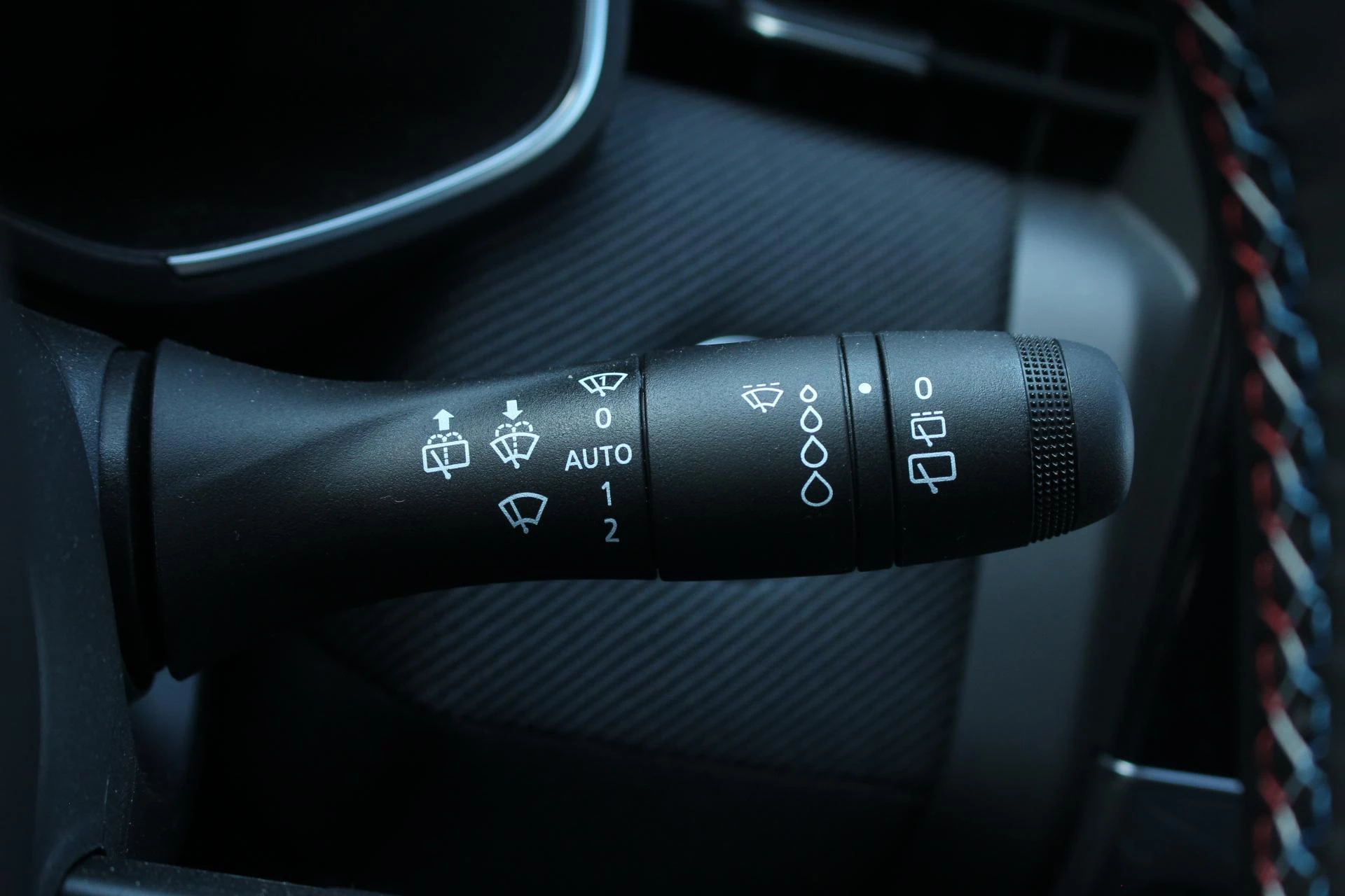 Renault-Clio-image-22