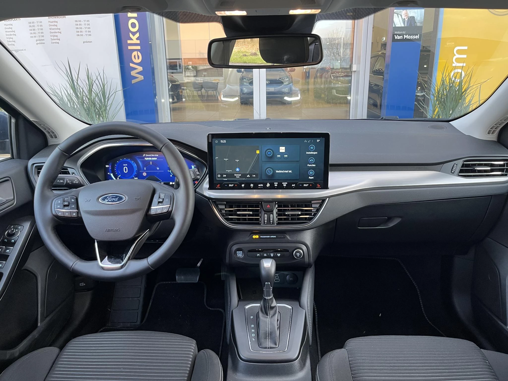 Ford Focus 1.0 EcoBoost Hybrid Titanium X