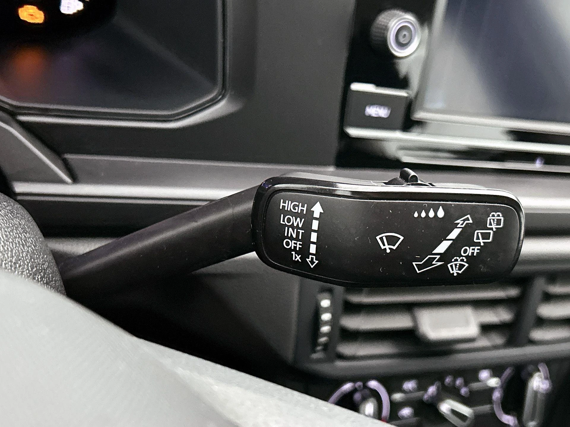 Volkswagen-Polo-image-7