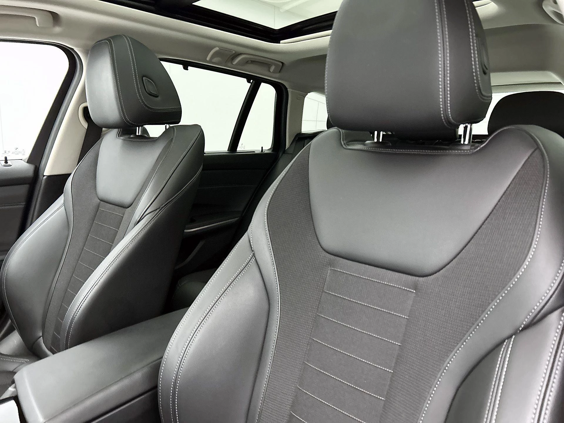 BMW-3 Serie-image-11