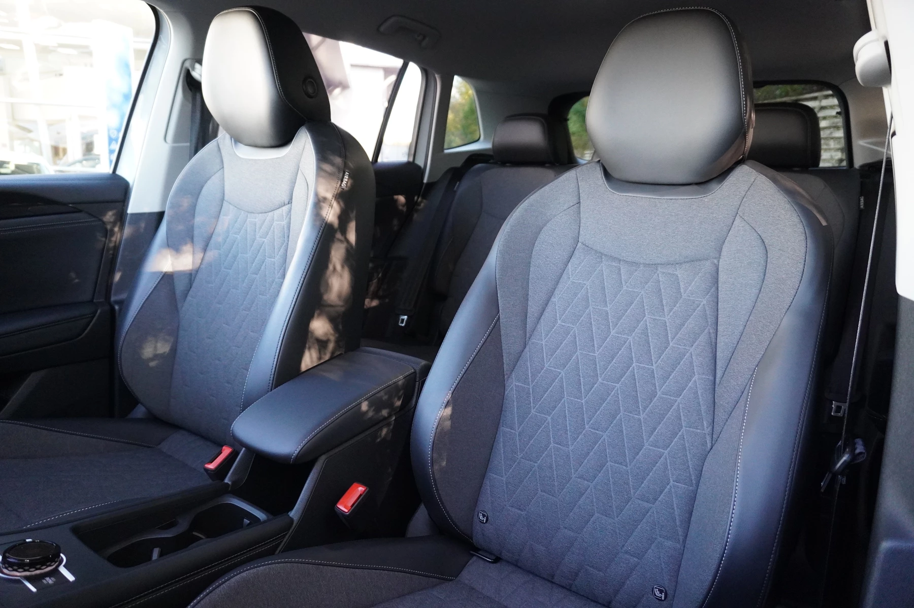 Volkswagen-Tiguan-image-43