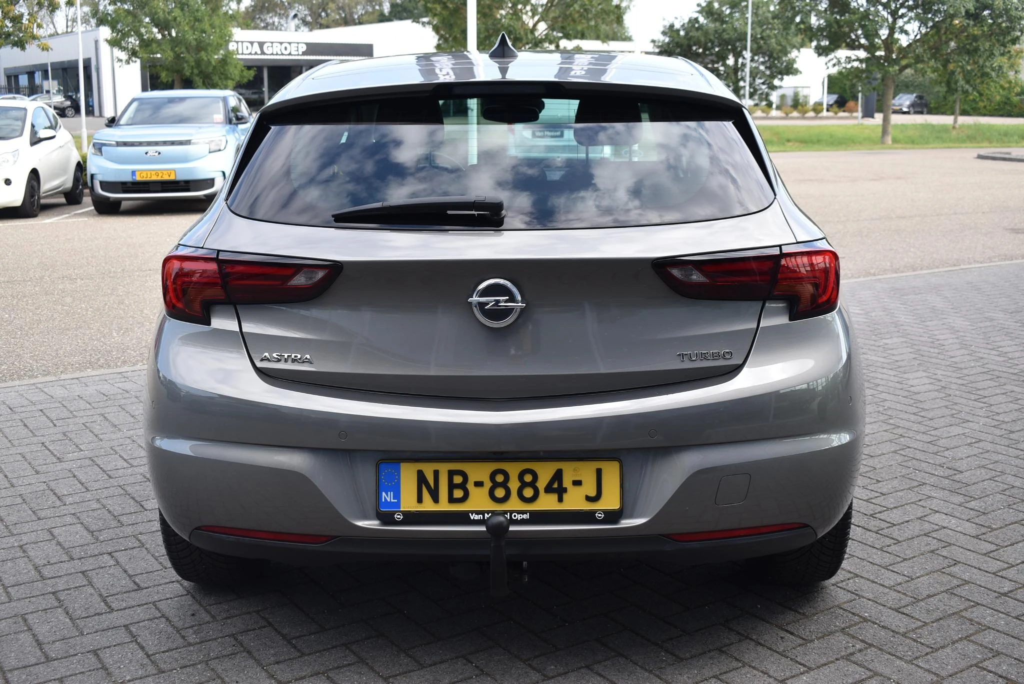 Opel-Astra-image-5