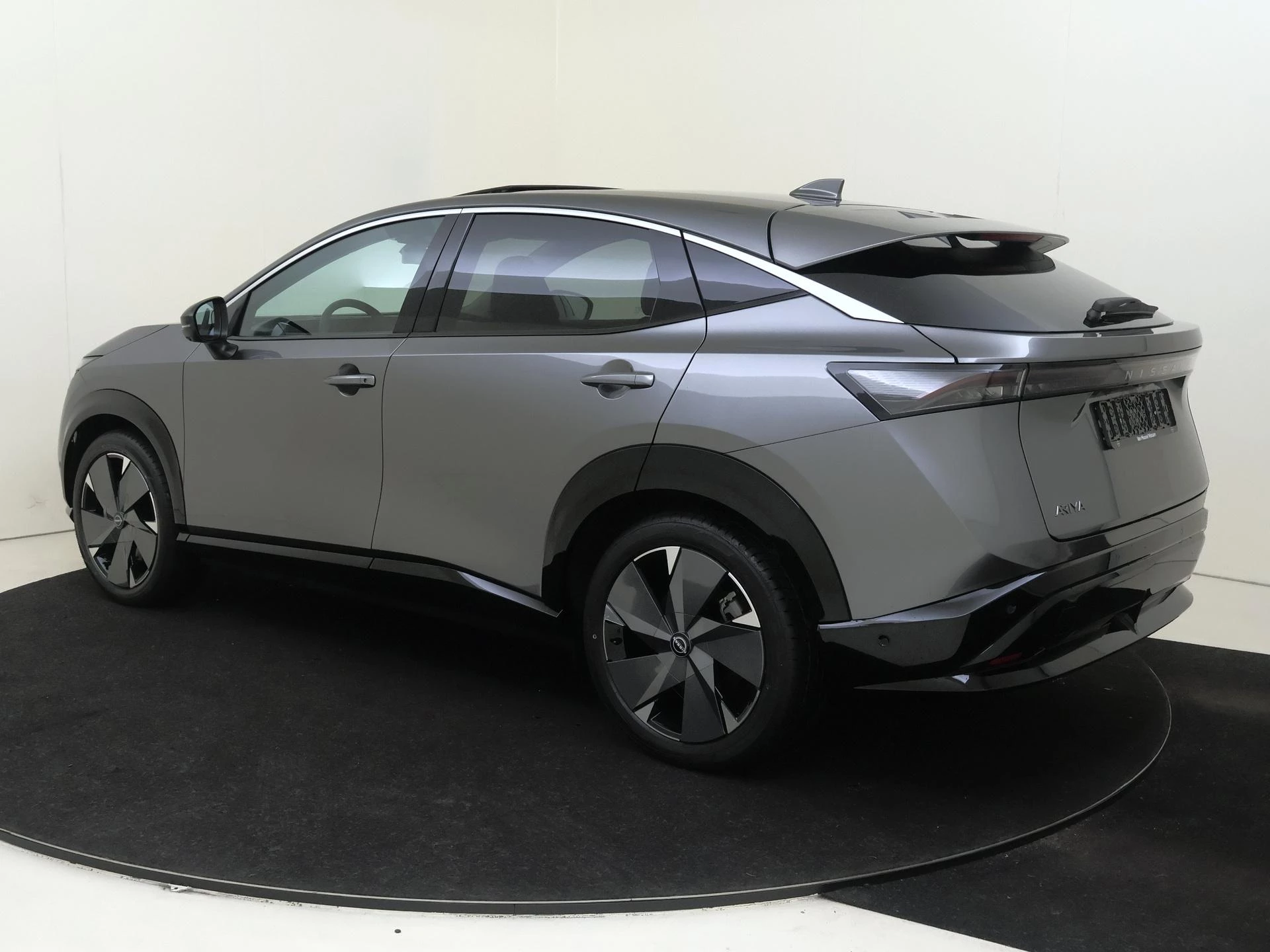 Nissan ARIYA 63kWh Batterij 217 1AT Evolve + 20" lichtmetalen velgen + 22 kW ingebouwde lader