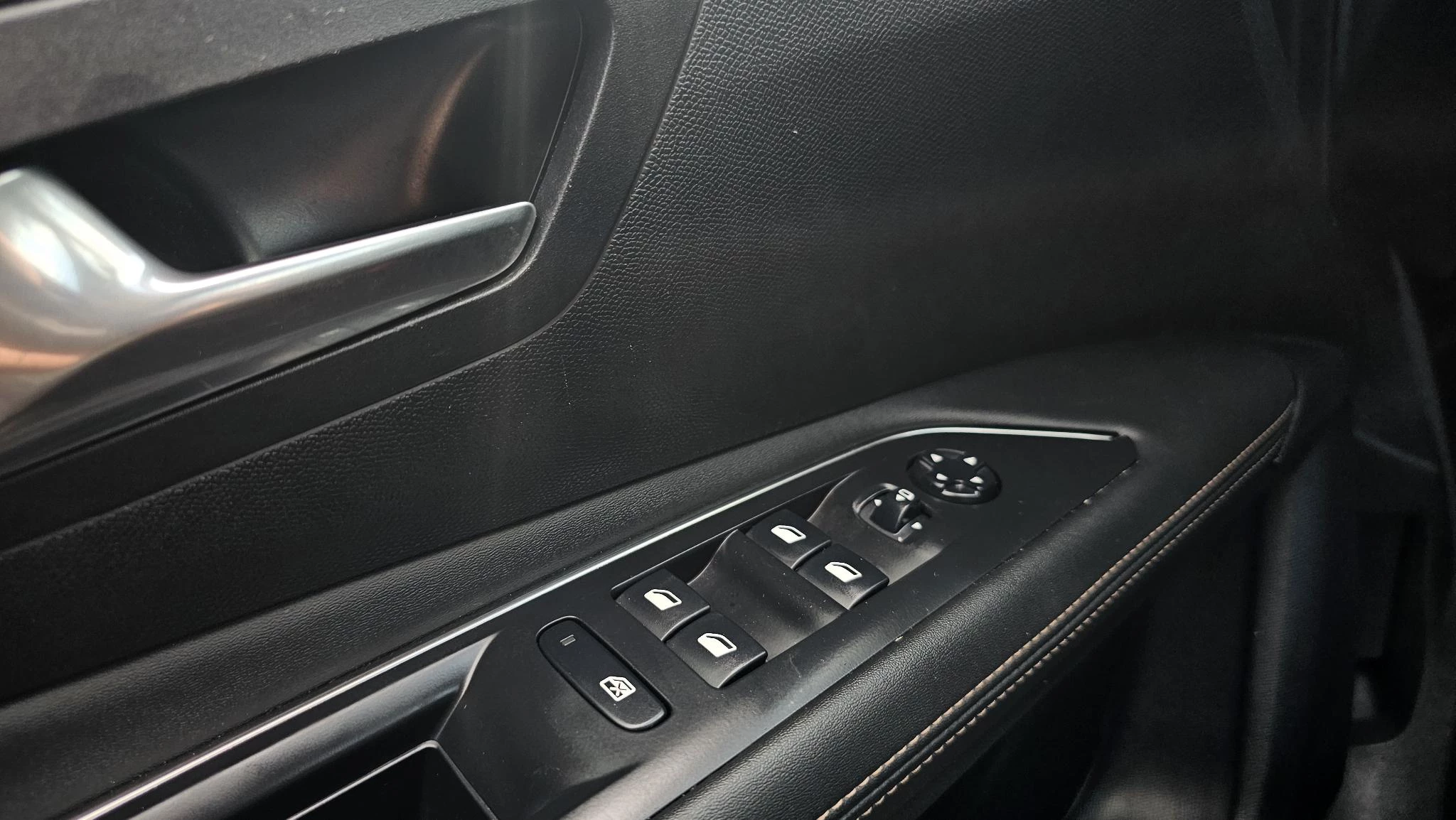Peugeot 3008 1.6 HYbrid 225 GT- Line