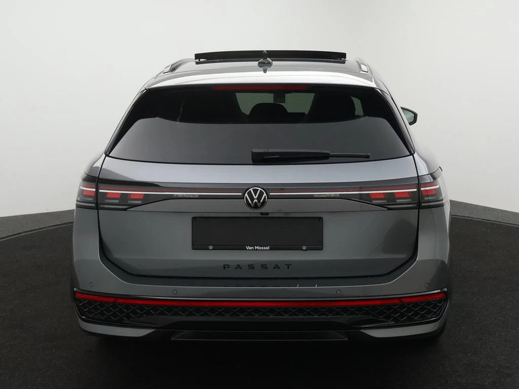 Volkswagen-Passat-image-30