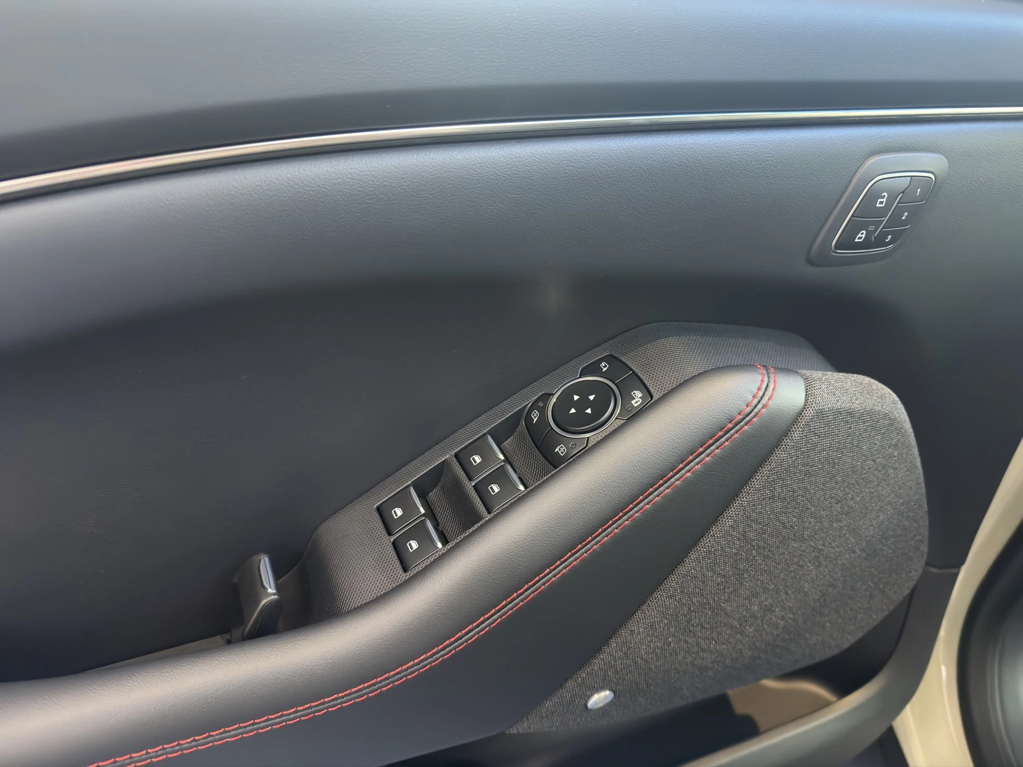 Ford-Mustang Mach-E-image-14