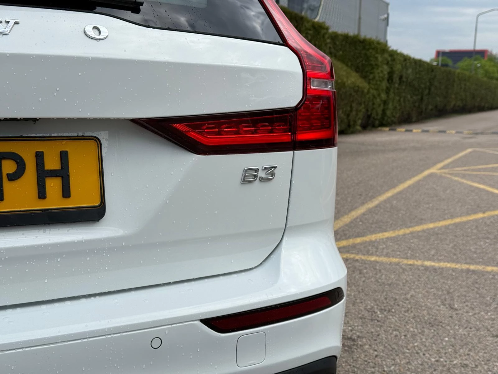 Volvo V60 B3 Momentum Advantage