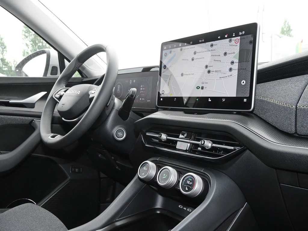 Škoda Kodiaq 2.0 TDI 4x4 Selection *7-SITZER*MATRIX*ACC*NAVI*KAMERA*