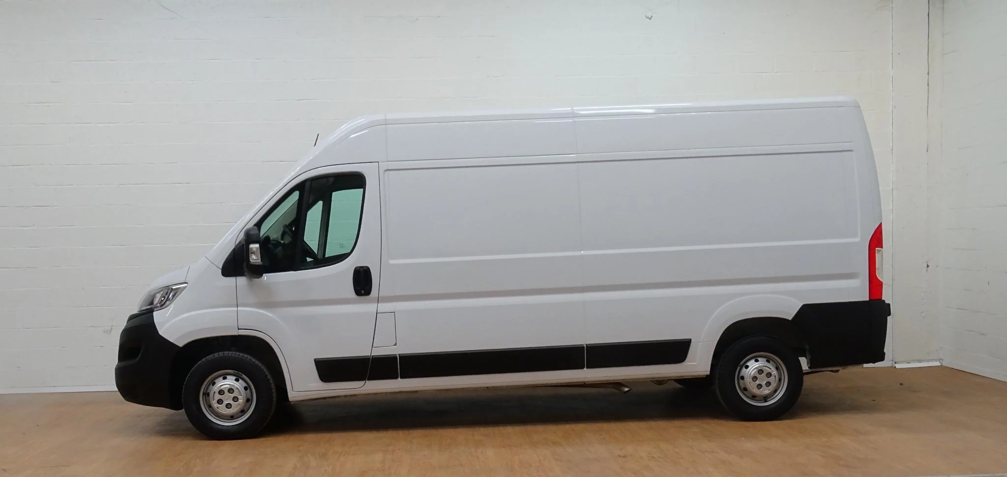 Opel-Movano-image-5