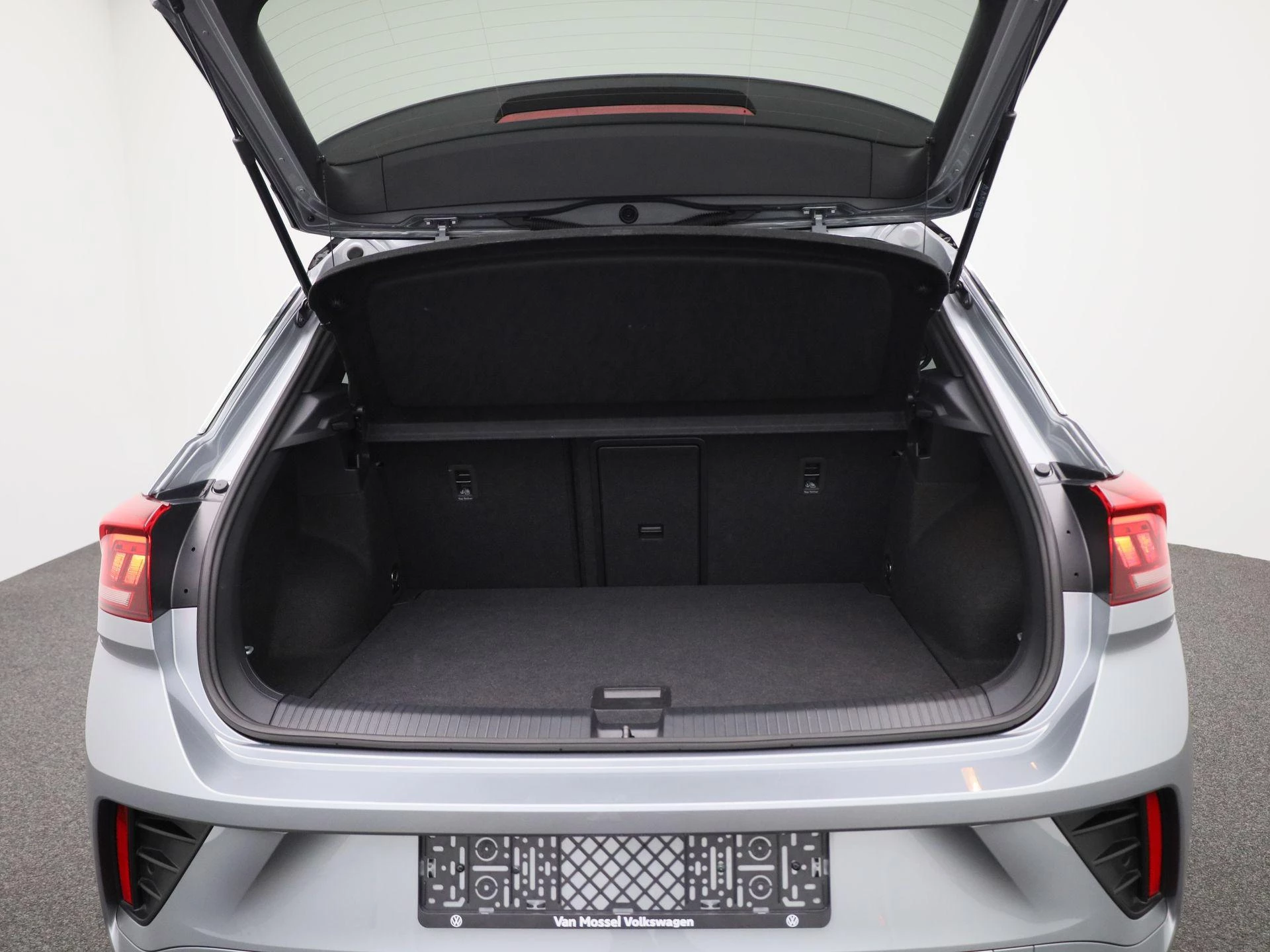 Volkswagen-T-Roc-image-9