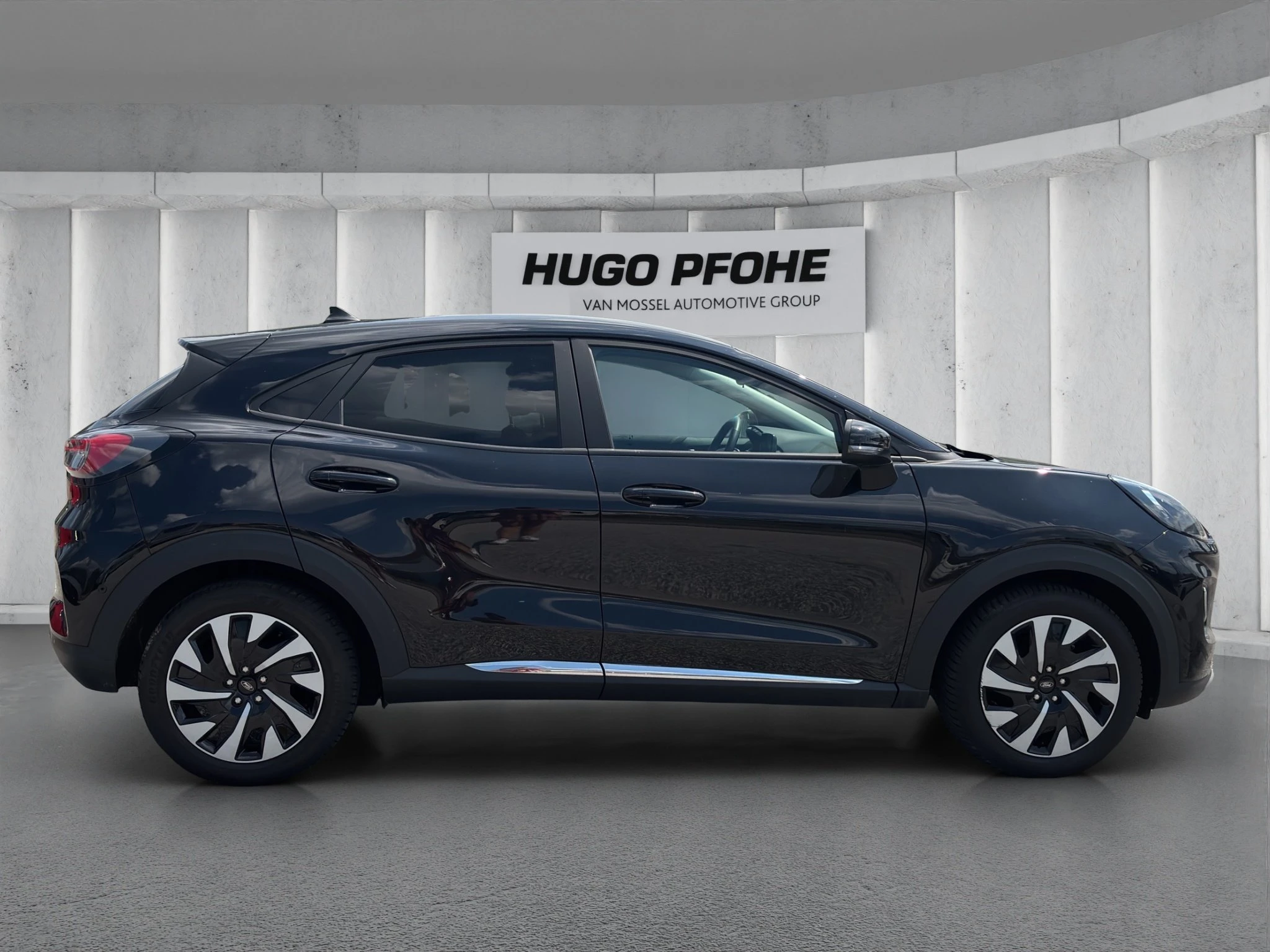 Ford Puma Titanium Hybrid