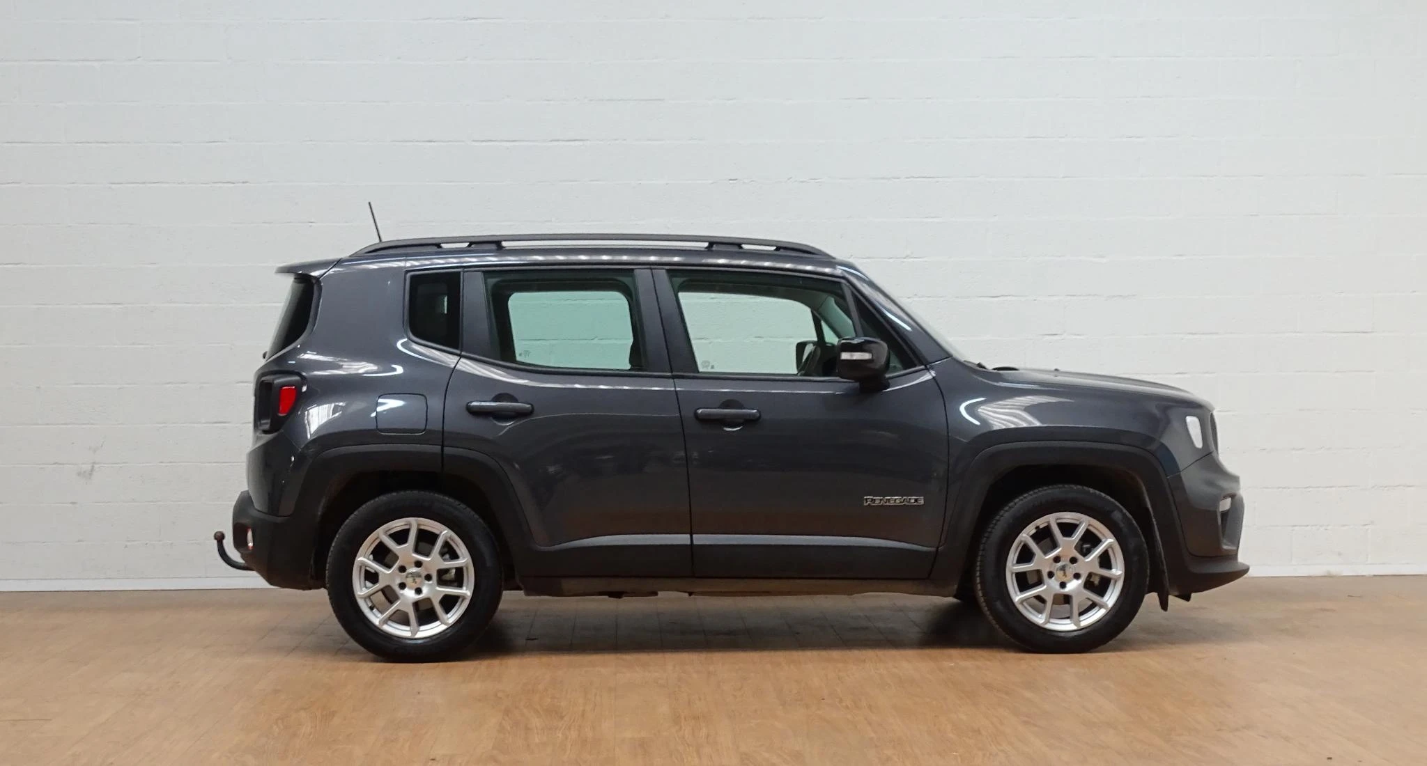 Jeep-Renegade-image-7