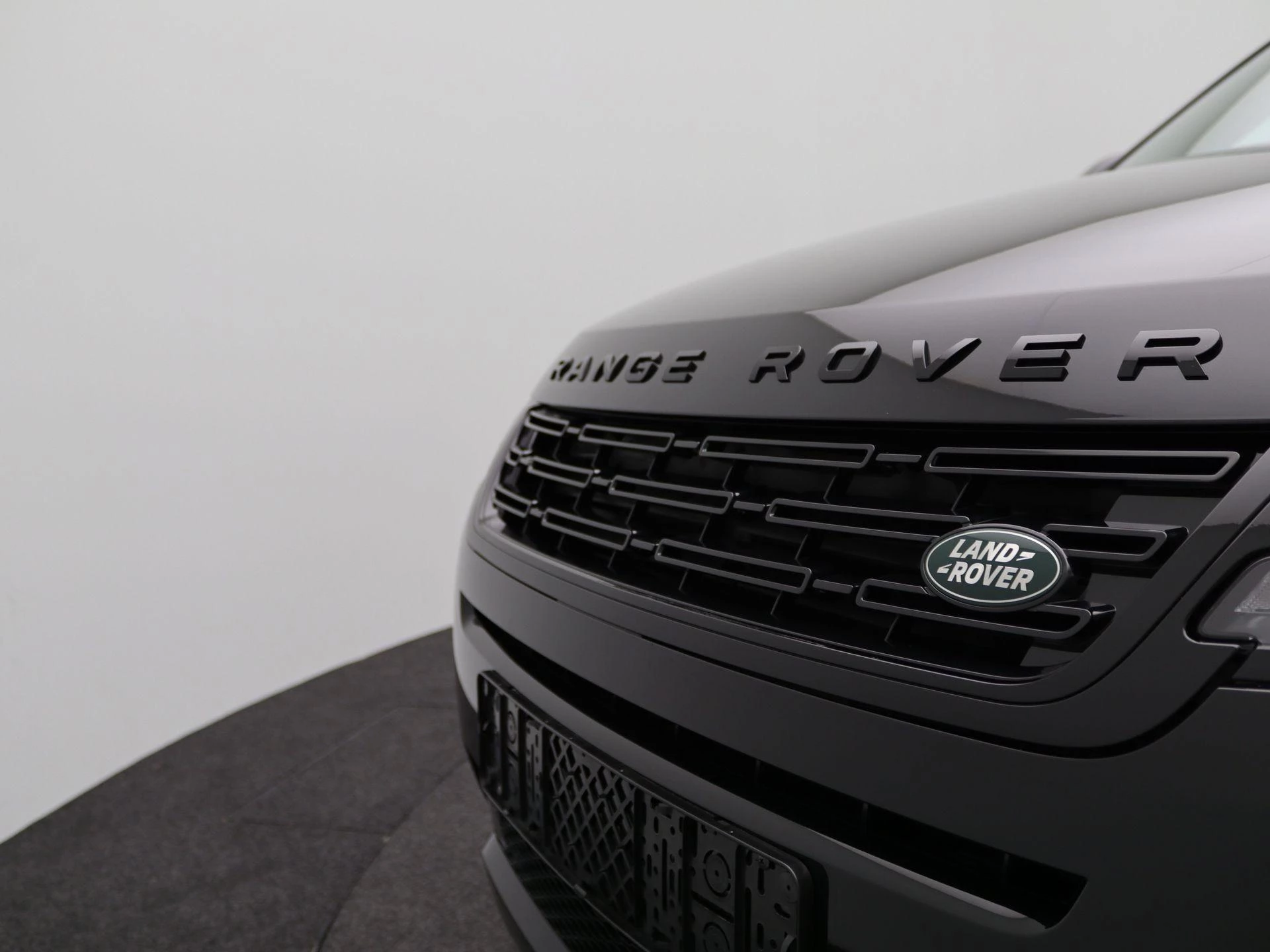 Land Rover-Range Rover Evoque-image-39