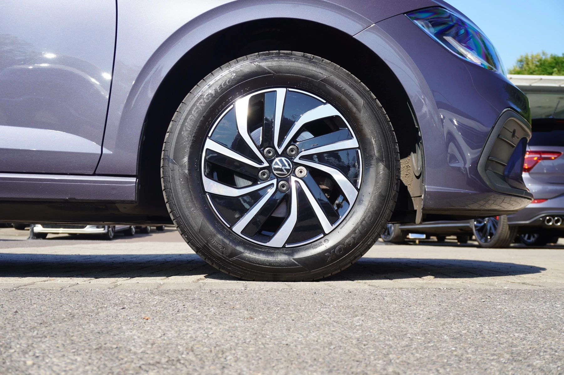 Volkswagen-Polo-image-4